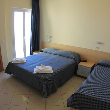 Hotel Fantasy Rimini Camera foto